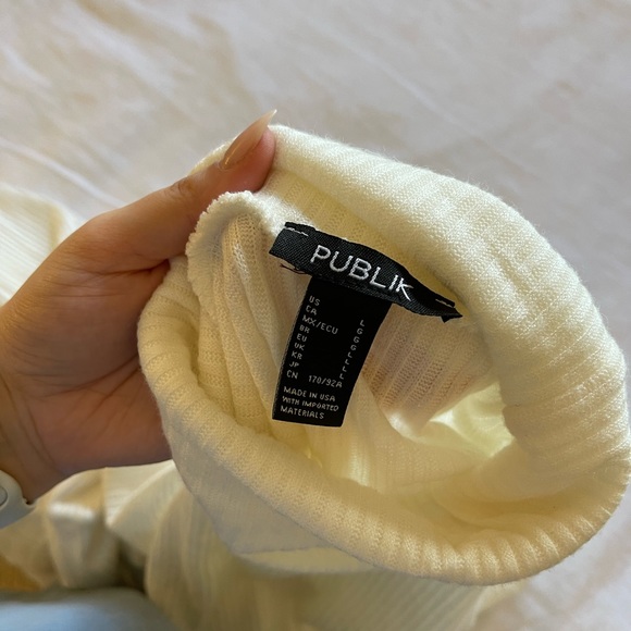 Cropped Ribbed Sweater Top - Picture 2 of 3